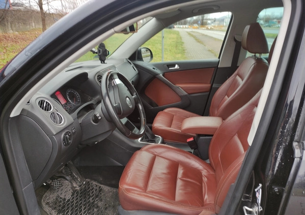 Volkswagen Tiguan cena 32700 przebieg: 262000, rok produkcji 2008 z Tczew małe 67